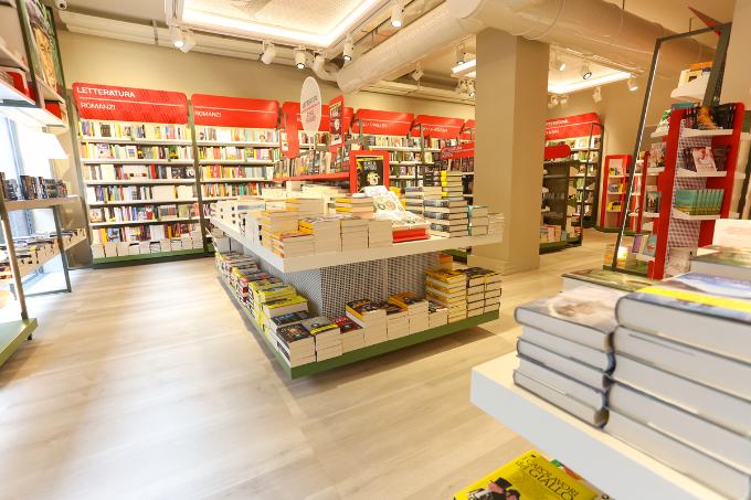 Mondadori Bookstore - San Vincenzo - Librerie Mondadori